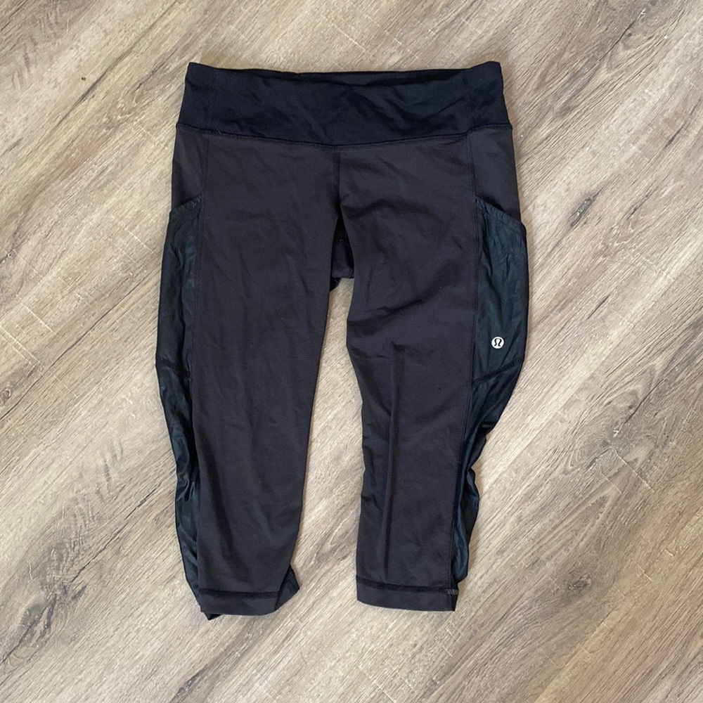 Lululemon Black Capris